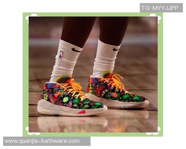 湖人对决掘金球鞋之战谁能赢得球场风尚与潮流之巅